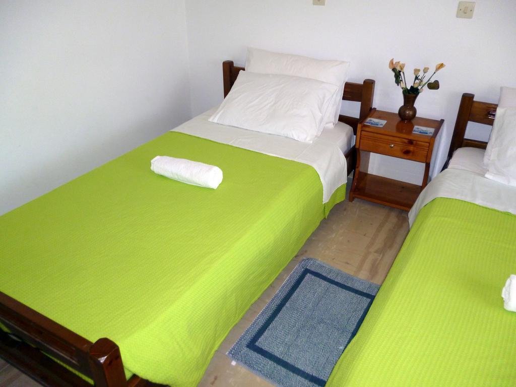 Villa Helen Arillas  Phòng bức ảnh